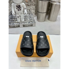 Louis Vuitton Slippers